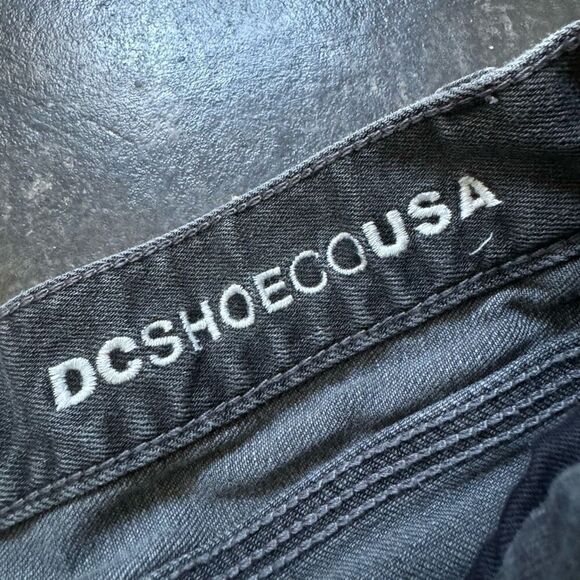 Dc Shoes Men’s Grey Pants Straight Fit Style Size 30x30 Skater Cotton Blend - Picture 10 of 12
